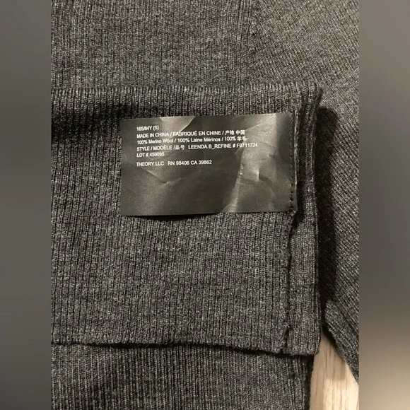 Theory 100% merino wool turtleneck sweater, 1/2 sleeve, gray - Picture 3 of 3
